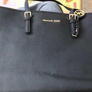 Michael Kors tote